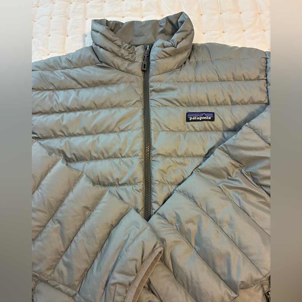 Patagonia Men’s Goose Down Silver Gray Puffer sweater Jacket Full Zip